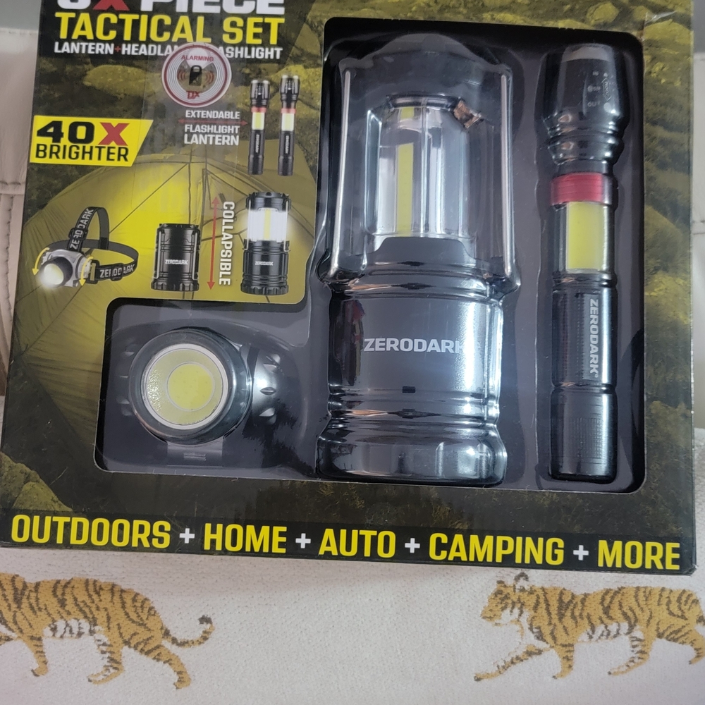 6-Piece Tactical Set - Black Camping Lantern & Flashlight Kit